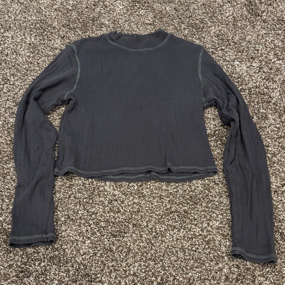 American Eagle Outfitters Black Long Sleeve Crop Top